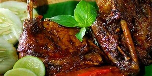 Bebek Goreng